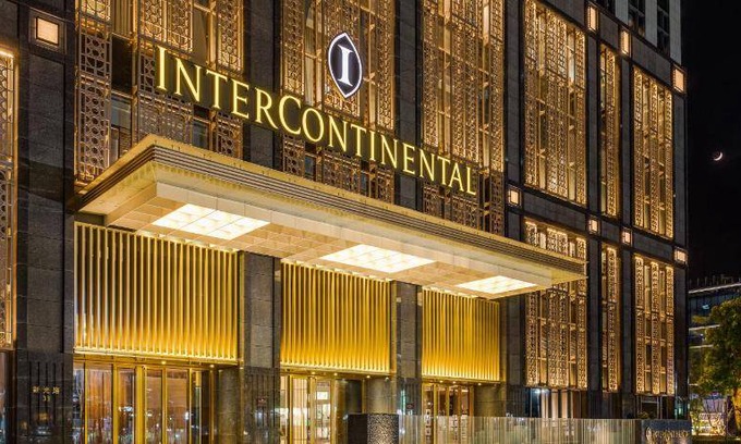 Kaohsiung City Centre Hotel | Elegant 56 m² Hotel with Pool & Restaurant - Guest Rated 9/10