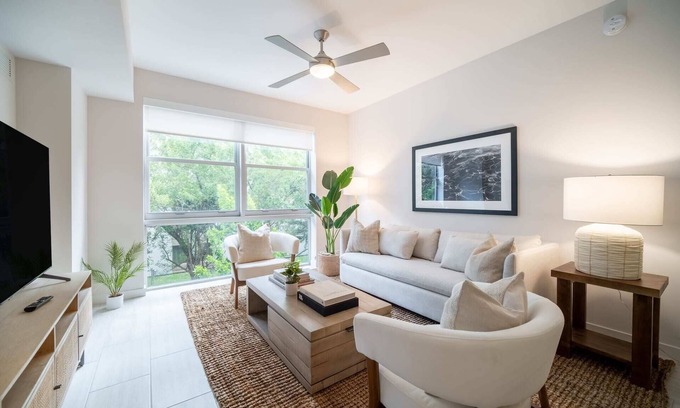Glenvar Heights Apartment | Discover Comfort at Tucker Dadeland with Great Amenities