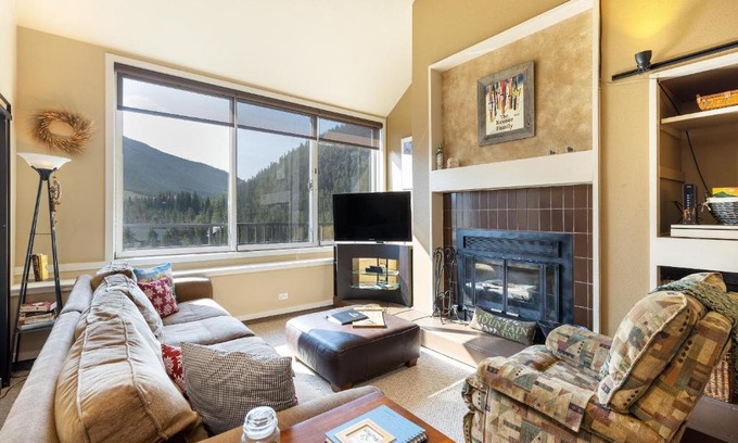 Keystone Apartment | Discover 2105 The Pines Condo: Rated 9.5, Pool & Hot Tub