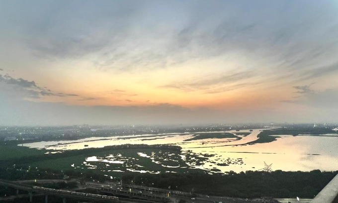 Noida Apartment | Discover 21st Karma Studios Delhi: Pet & Child Friendly Stay