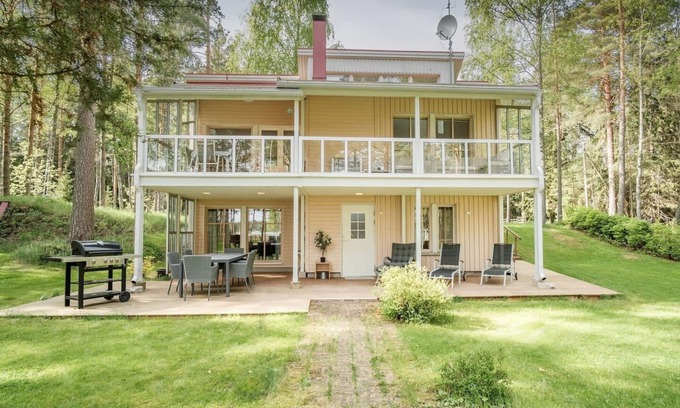 Kirkkonummi Cabin | Exclusive Villa with Ocean View & Beach Access - 10/10 Rating