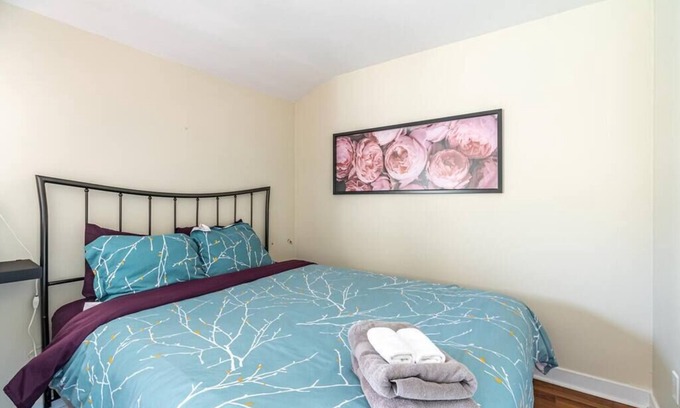 North End Apartment | Comfortable 2-Bedroom Apartment for Remote Work & Family Fun