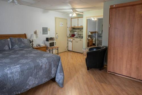 Mauricie Apartment | Family-Friendly Haven near the Water at 226 Havre de Sérénité