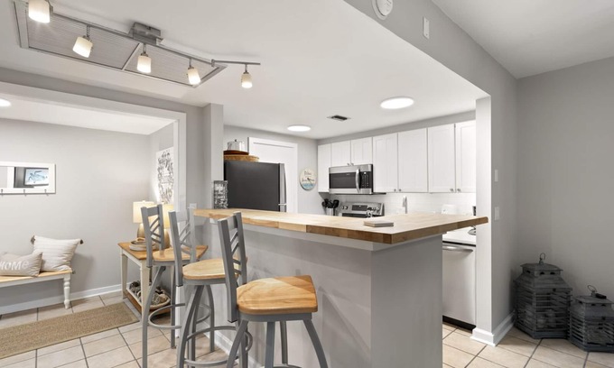 West Beach Village Condo | Oceanfront Getaway at 2263 Shipwatch with Beach Access