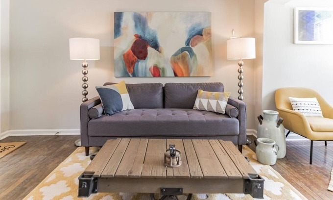 Southwark Apartment | 229 Fulton St. in Philadelphia