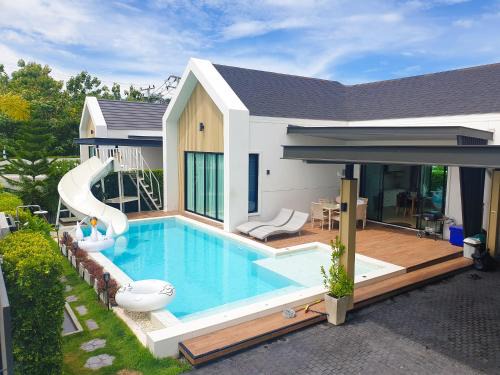 Hin Lek Fai Villa | Relaxing Pool Villa in Hua-Hin - 4-Star Family Retreat