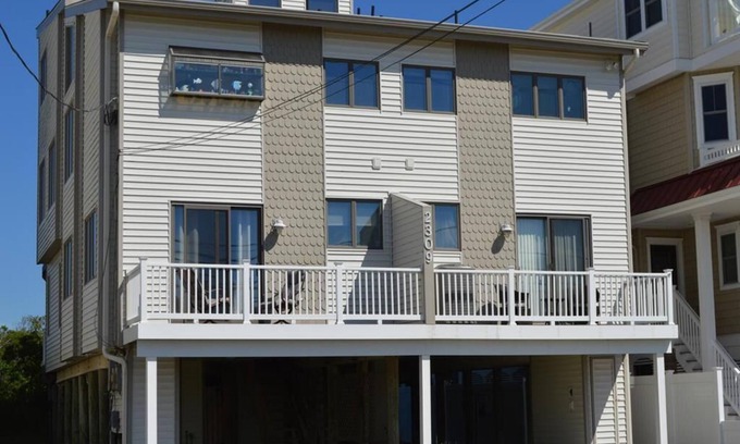Sea Isle City Condo | Family-Friendly Retreat at 2309 Landis Avenue South