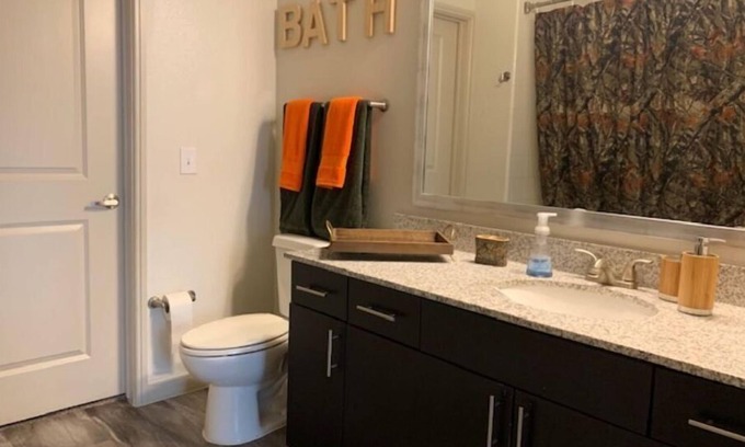 McKinney Apartment | Modern Retreat with Pool, Gym, and Great Parking Options