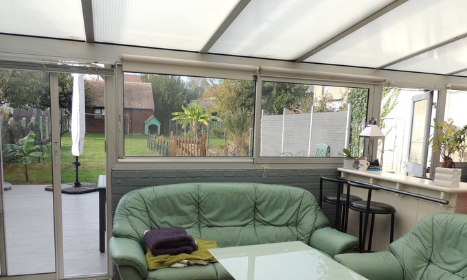 Ouest House | Experience Le Mans: 10/10 Rated Stay with Kitchen Amenities