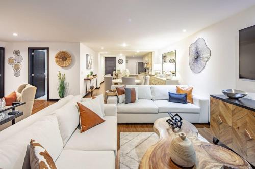 Cuenca House | 24-hr High Security! Luxe River Oasis W Mtn Views