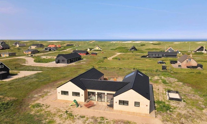 Vrist Strand House | 244 m² House ∙ 5 bedrooms ∙ 12 guests