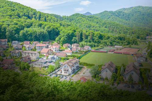 Brasov Villa | Spacious 4-Bedroom Villa for Up to 12 Guests