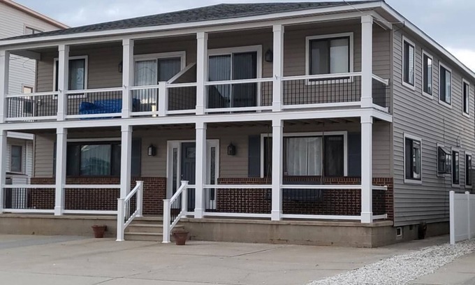 Townsend's Inlet Condo | Spacious 4-Bedroom Retreat in Sea Isle City for Families
