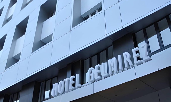 El Ensanche Zona Nuova Hotel | Elegant 5-Star Hotel with Family-Friendly Amenities