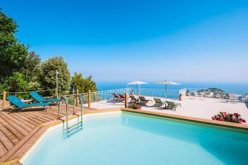 Ravello Bed & Breakfast | Cozy Bed and Breakfast with Pool for 3 Guests