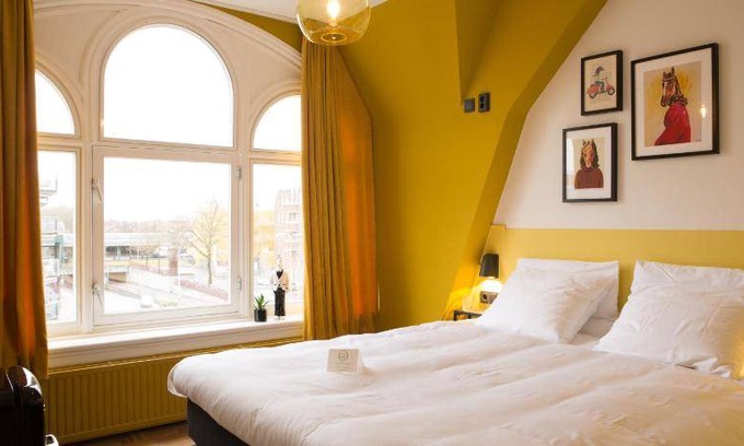 's-Hertogenbosch Hotel | Cozy 4-Star Hotel for Two with On-Site Dining