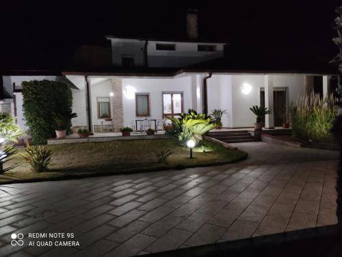 San Pietro Vernotico Bed & Breakfast | Cozy Bed and Breakfast with Kitchen, Perfect for Families