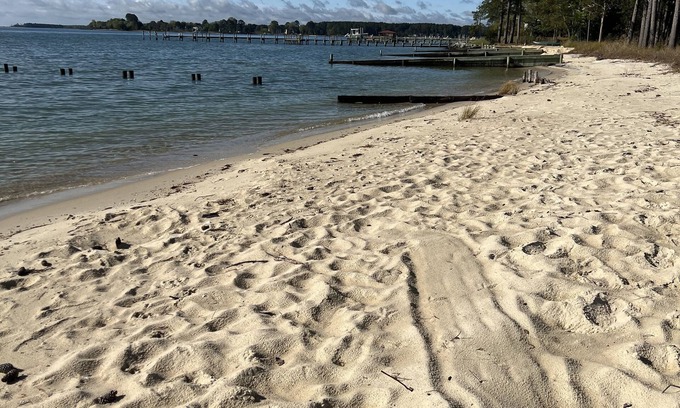 Reedville House | Family-Friendly Retreat with Private Beach & Dock Access