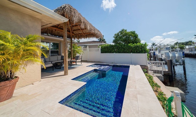 Garden Isles House | Relaxing Retreat at 250 Managed By Brampton Park