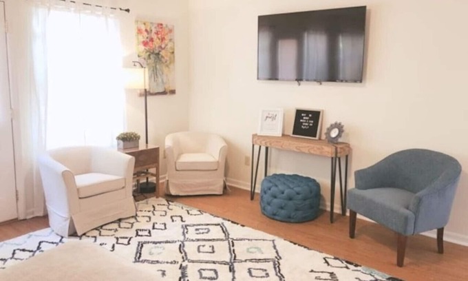 Monroe House | Discover Landon's Attached Home: Pet Friendly & Family Ready