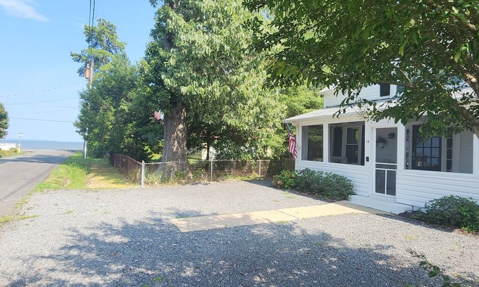 Colonial Beach Cottage | Steps from the Beach: L'eau & Behold Awaits You