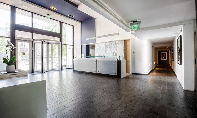 West End Apartment | Experience 2500 Penn: A Unique Placemakr Stay