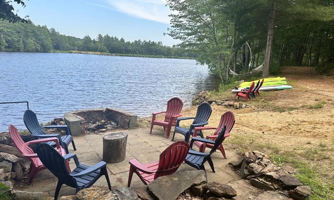 Rochester House | Beachfront Oasis: 3BR Retreat with Family-Friendly Amenities