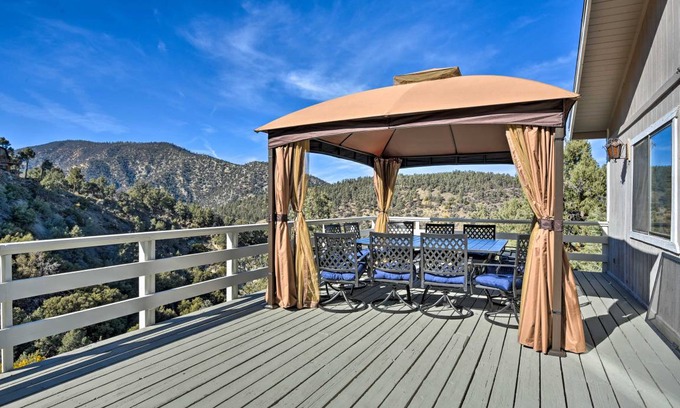 Pine Mountain Club Cottage | Spacious 5-Bedroom Cottage with Pool & Mountain Views