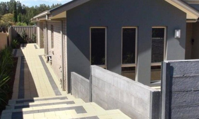 McLaren Vale Resort | Spacious Resort with Spa & Restaurant for 8 Guests