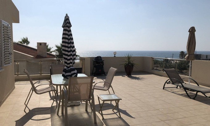 Paphos Apartment | Stunning 2 Bedroom Penthouse with Ocean Views - Book Now!