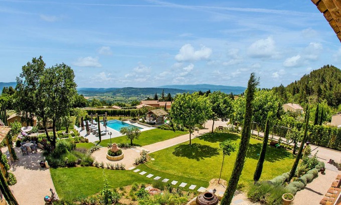 Saint-Saturnin-les-Apt House | Spacious 4-Bedroom House with Private Pool for 8 Guests