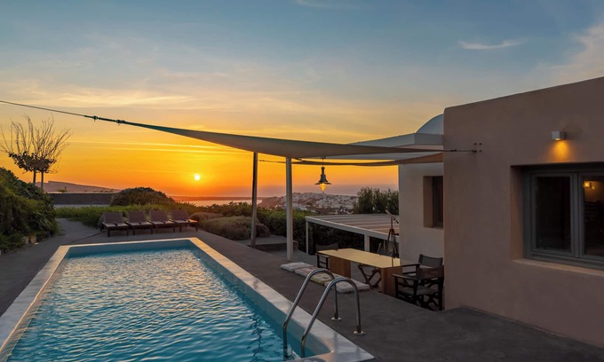 Oia Villa | Discover Oia's View House IV with Private Pool & Hot Tub