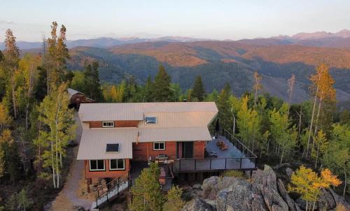 Granby House | Relax at 273 Fallen Rock: Pet-Friendly Family Retreat