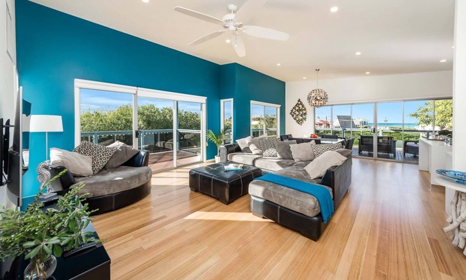 Middleton House | Family-Friendly 29 Hero Ave with Ocean Views & Wi-Fi