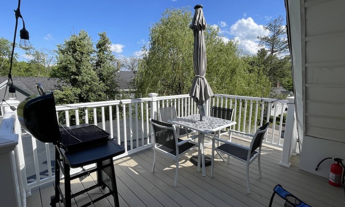 Ipswich Apartment | Downtown Ipswich 2B Loft: Guest Rated 9.8 with Spa & Kitchen