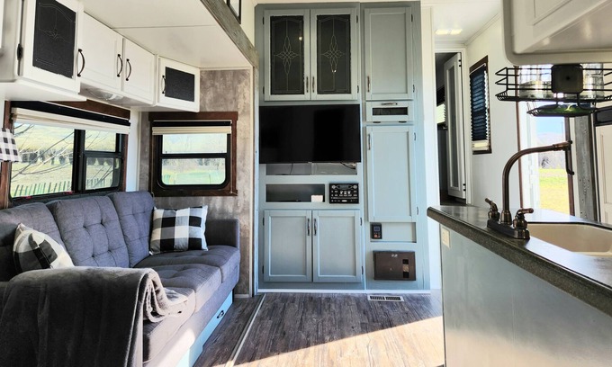 Prosser House | 2Bath Camper: Private yard, fire pit, walking path