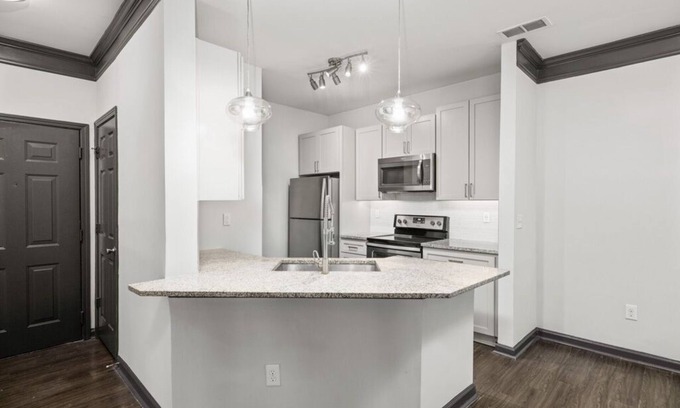 Duluth Apartment | Stylish 2BD 2BA Suite with Breakfast & Family Amenities