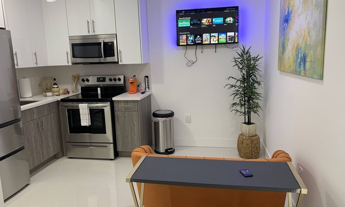 Liberty City Apartment | Charming 2BD Apartment near Wynwood & Design District