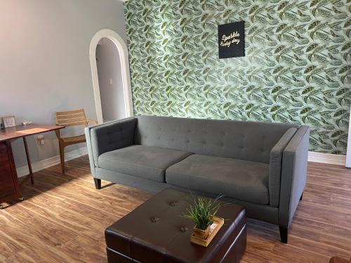 Harbor Apartment | Family-Friendly 2-Bedroom Retreat Near Downtown LB