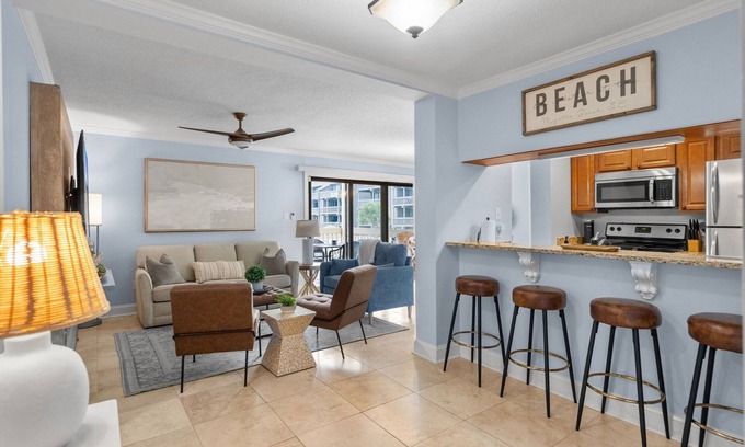 Myrtle Beach Condo | 2Bed/2Bath Condo - 3 minute walk to the sand in Arcadian Shores/Shore Drive!