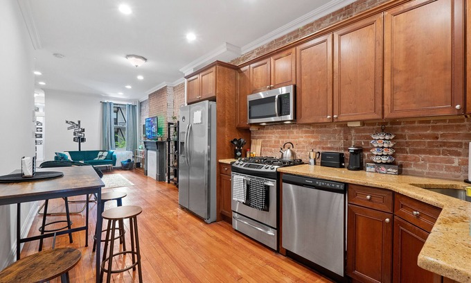 Hoboken Apartment | Top-Rated 2bed/2bath Retreat in Hoboken Near NYC