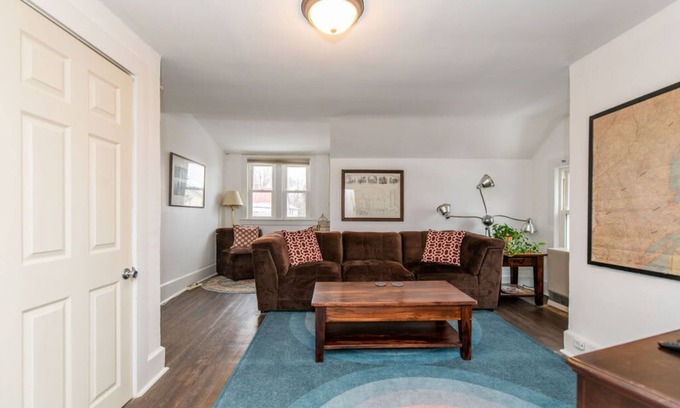 Winooski Apartment | Stylish 2 Bdrm Apt near Winooski Circle & Public Pool