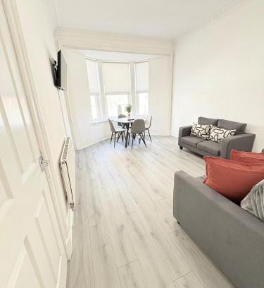 East End Apartment | 2Bed Gla Green, Walk Dist City Centre