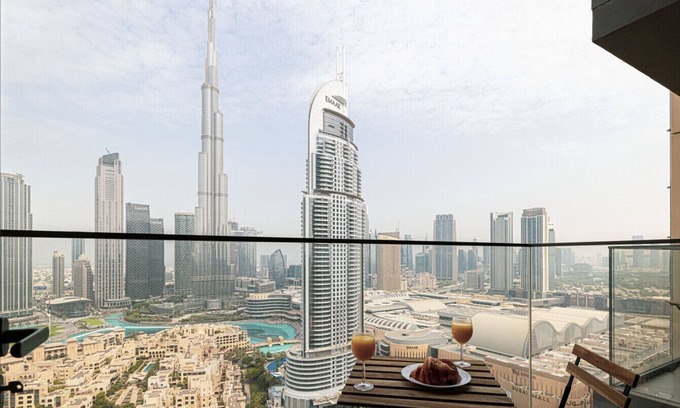 Downtown Dubai Apartment | Exclusive Panoramic Views of Burj Khalifa | Modern 2BR Retreat