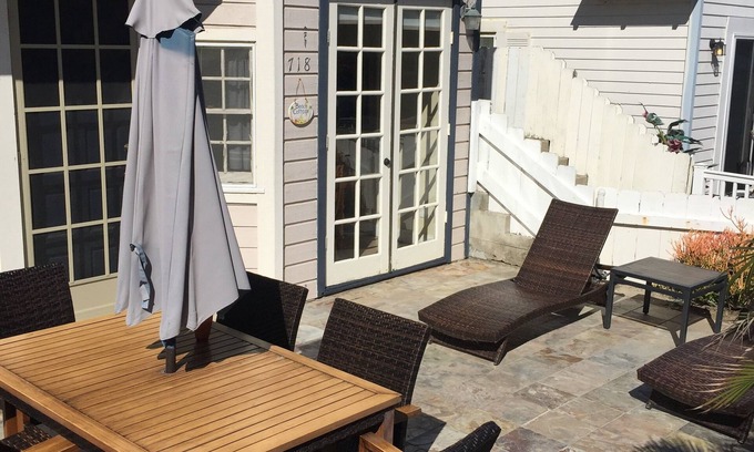 South Mission Beach House | Oceanfront 2BR Retreat with Spa & Garage - Book Now!