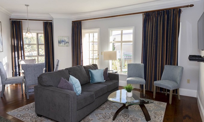Lake Las Vegas Condo | Charming 2Br Lake View Condo at Lake Las Vegas - Rated 9.6