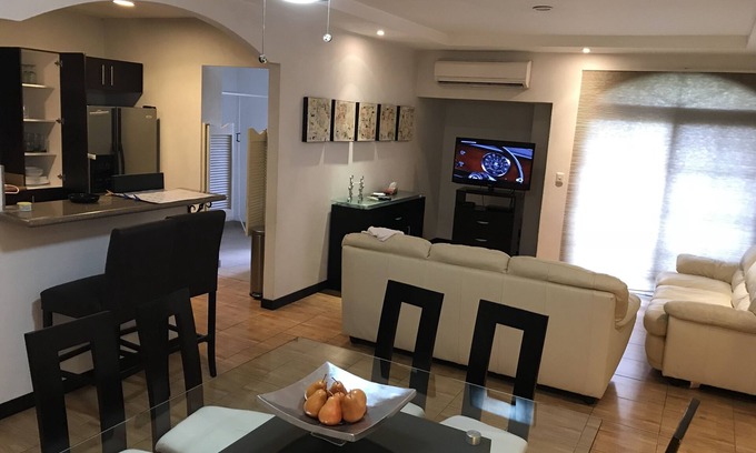 San Pedro Garza Garcia Apartment | Modern 2BR Apartment in San Pedro Garza Garcia, Wheelchair Accessible