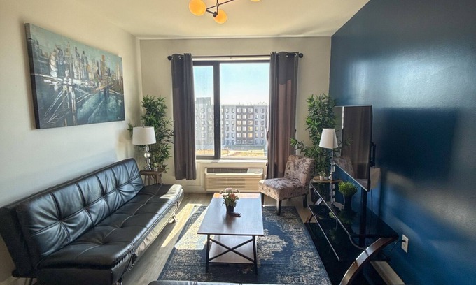 Elizabeth Apartment | 2BR apt next to EWR 9276