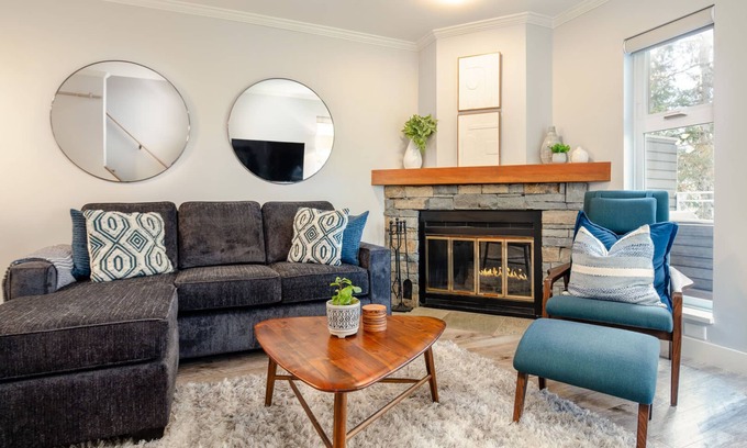 Whistler Creekside House | Guest Rated 10/10: Multi-Level Townhome at Creekside