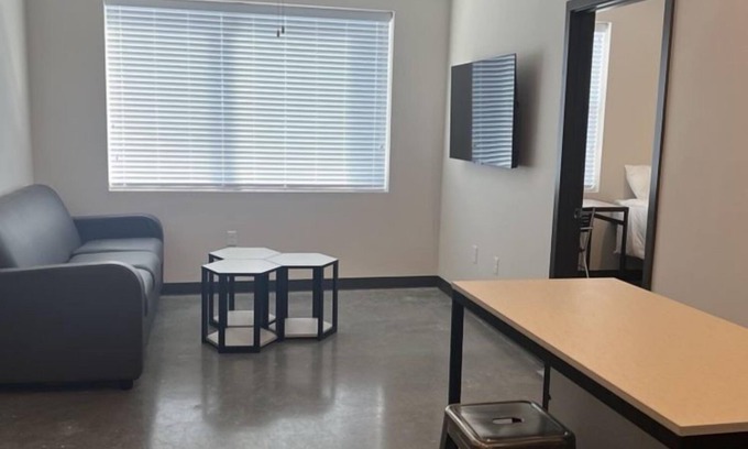 Downtown Lincoln Condo | Inviting 2BR Retreat with Spa and Pool in Lincoln
